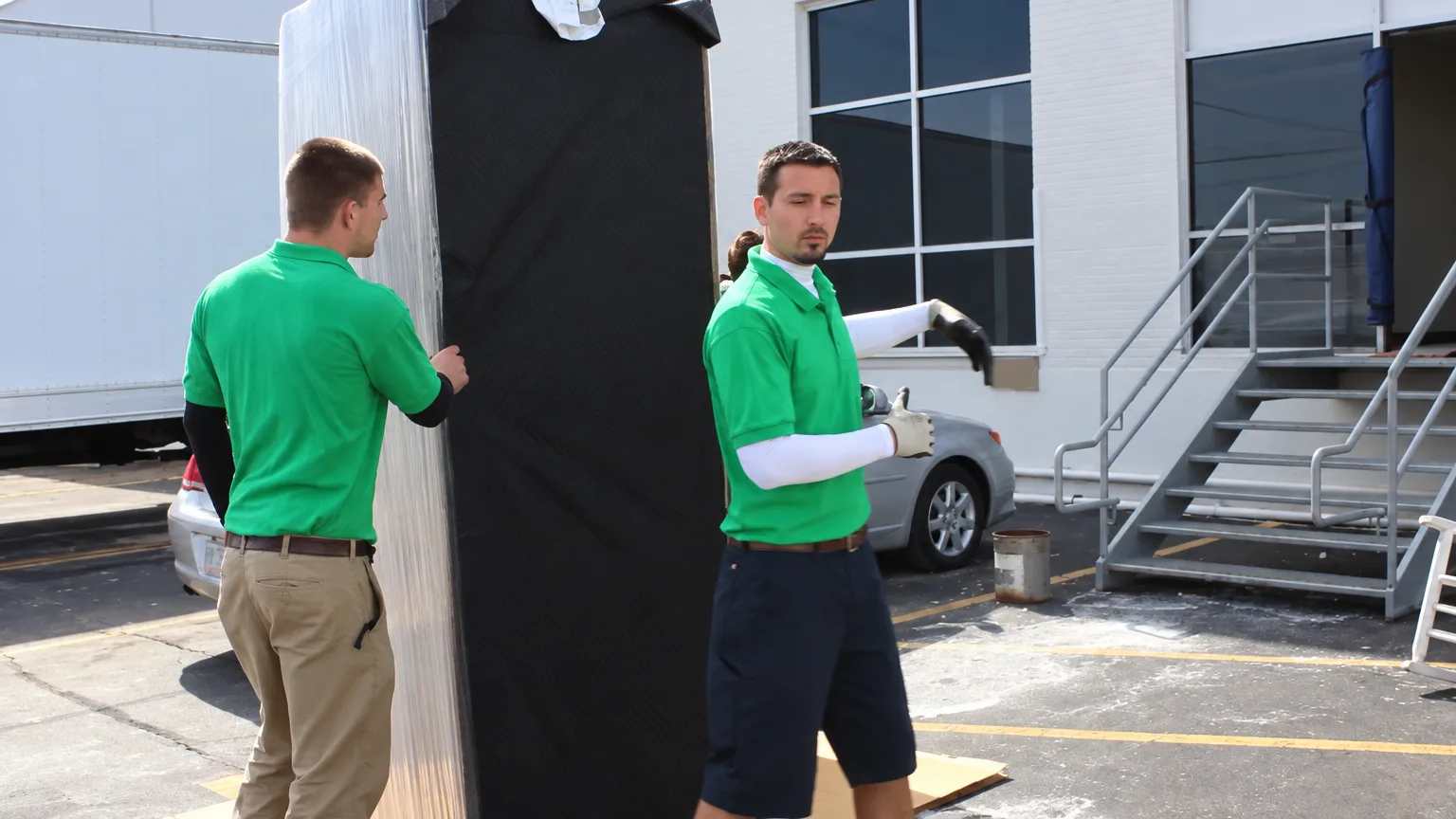 Avid Movers crew preparing for a local move